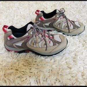 Oboz waterproof hiking shoes